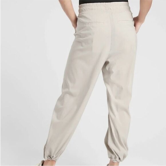 Athleta Revive Pants Beige sz 4 - Picture 2 of 10